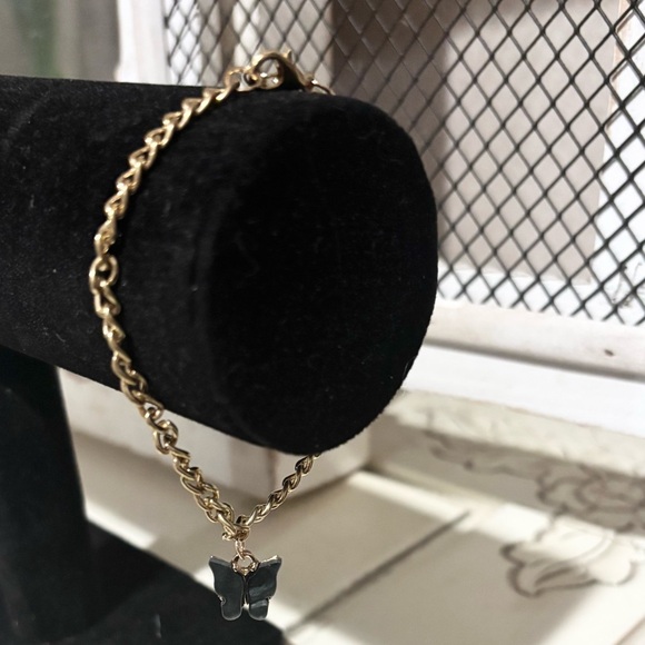 Jewelry - 5/$15 MUST BUNDLE Gold Black Butterfly Bracelet/Anklet